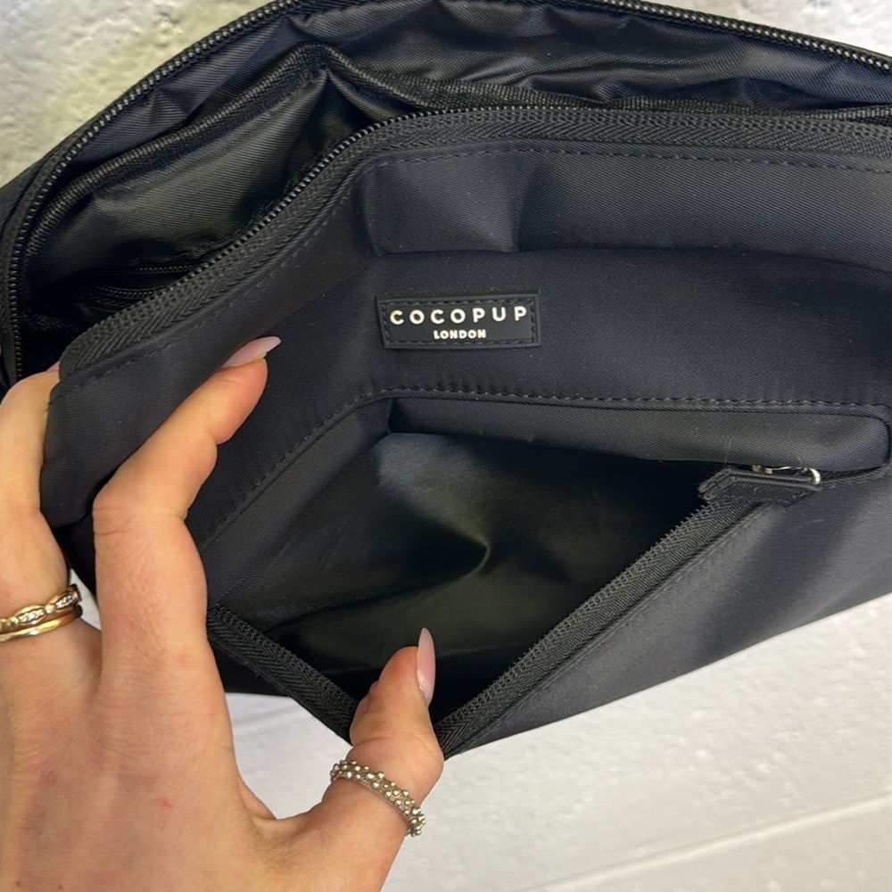 Cocopup London Black Crossbody Bag for dog essentials - Picture 3 of 10